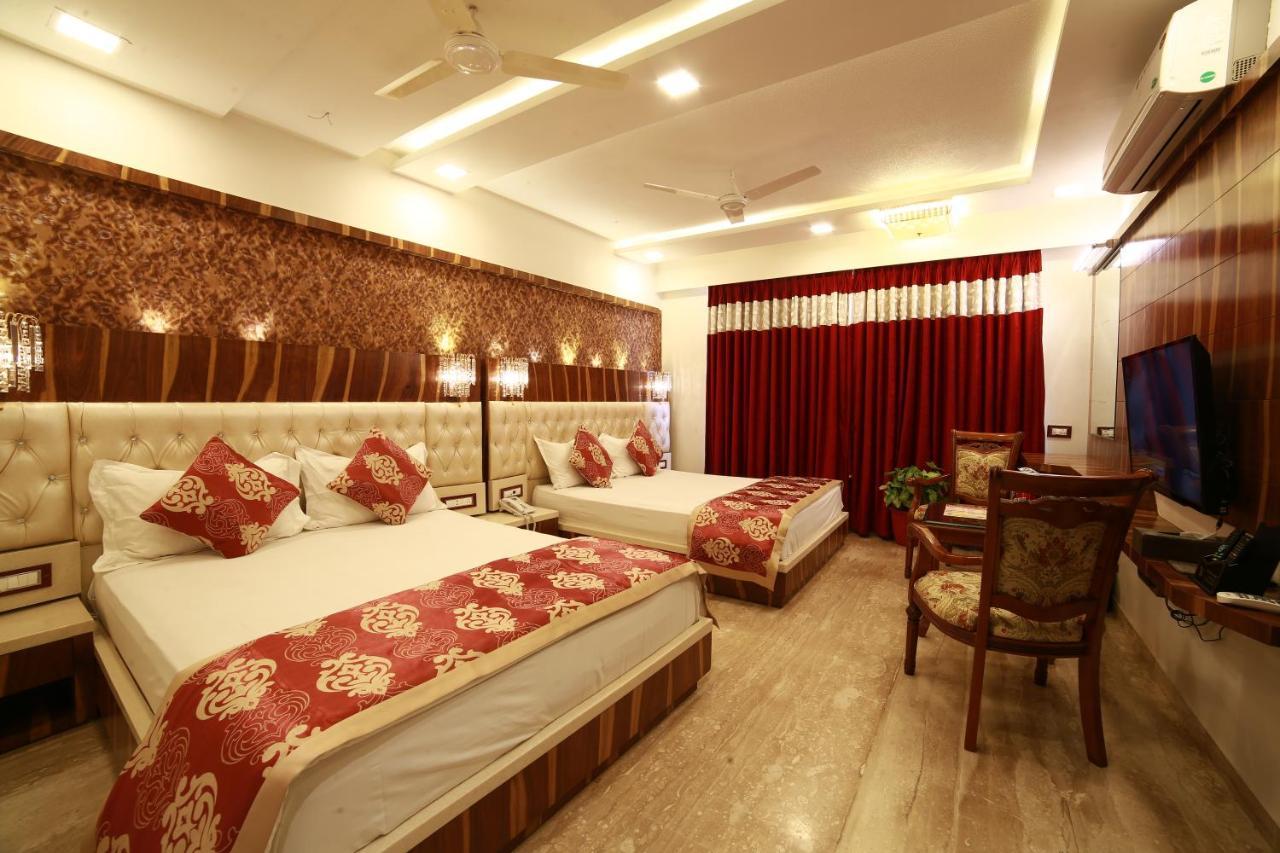 Hotel Sheratone Mount Âbû Extérieur photo