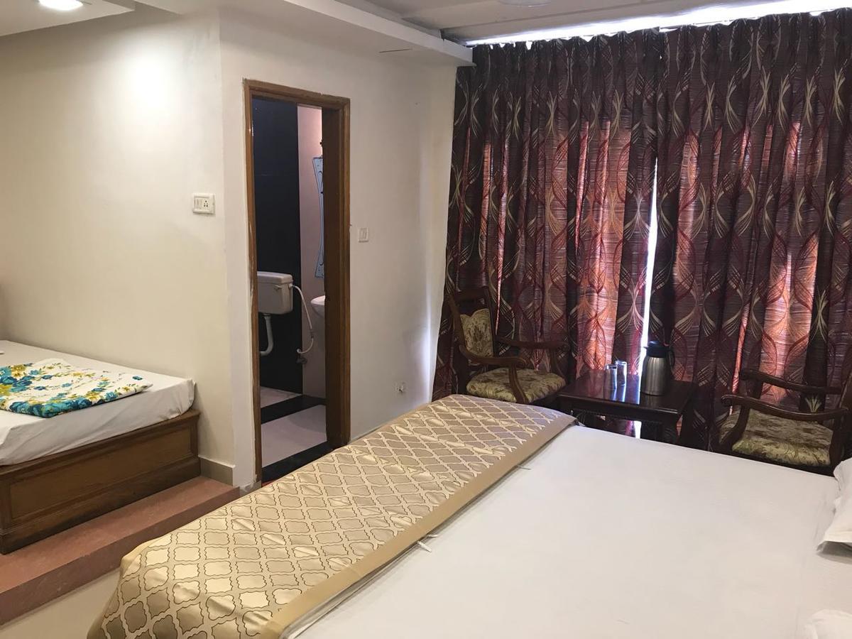 Hotel Sheratone Mount Âbû Extérieur photo